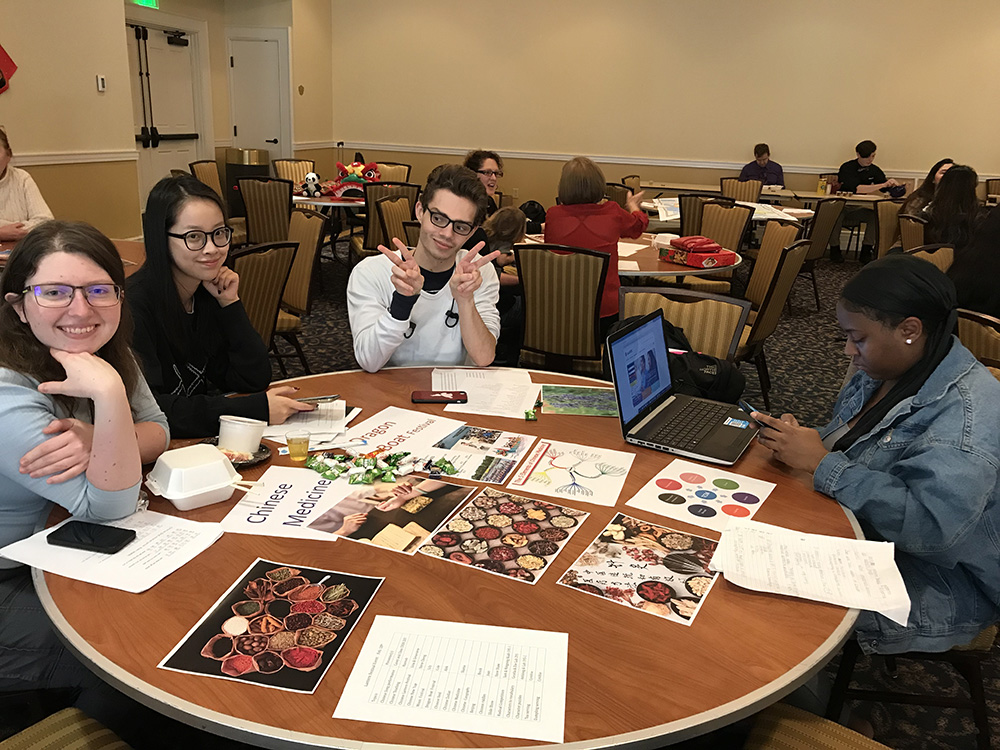 CNU中文项目学生介绍传统中医药