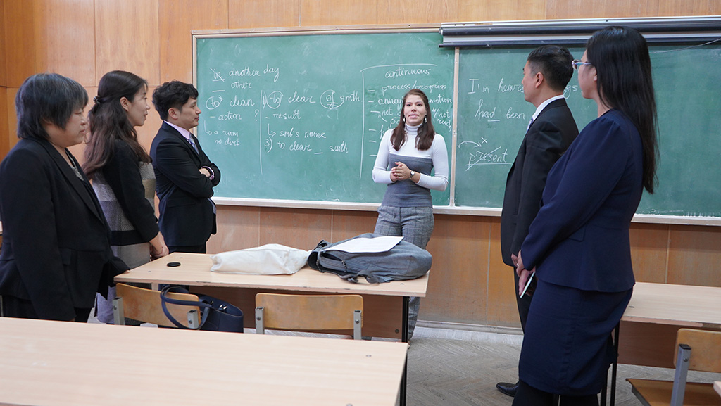 07 听课并与莫斯科国立师范大学教师会谈